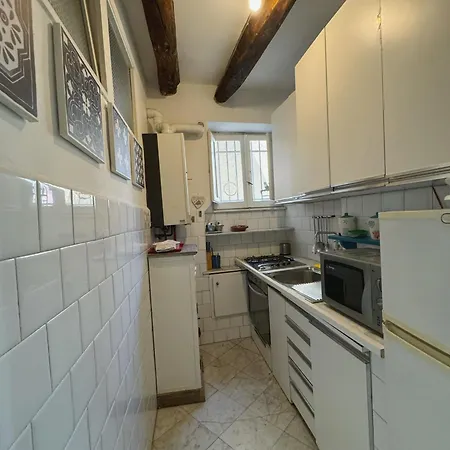 La Casa Al Porto Apartment *